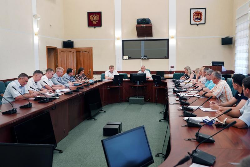 В СООТВЕТСТВИИ С ПЛАНОМ