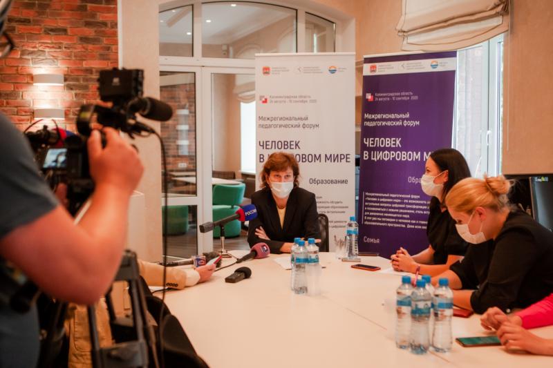 Светлана ТРУСЕНЕВА: «НАША ЗАДАЧА – ОРГАНИЗОВАТЬ ПОЛЕЗНОЕ И БЕЗОПАСНОЕ ПИТАНИЕ В ШКОЛАХ»