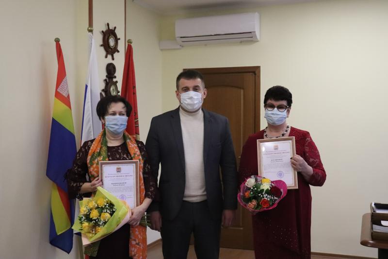 ОНИ ЗНАЮТ О ВАС ВСЕ