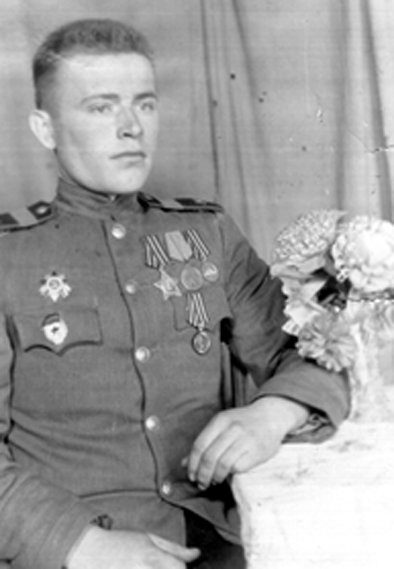 ФРОНТОВЫМИ ДОРОГАМИ ОТЦА