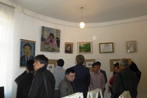 На выставке