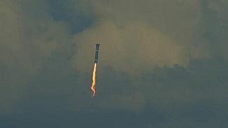 Starship успешно завершил 11-й испытательный полет