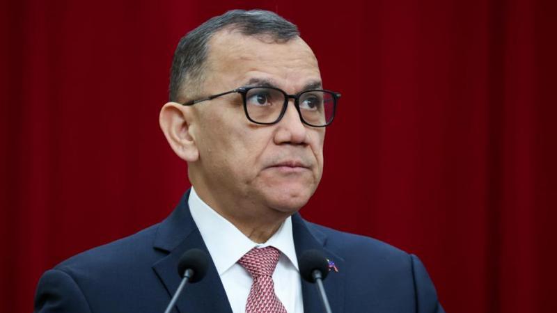 Посол Венесуэлы призвал США покупать нефть, а не "воровать ее"