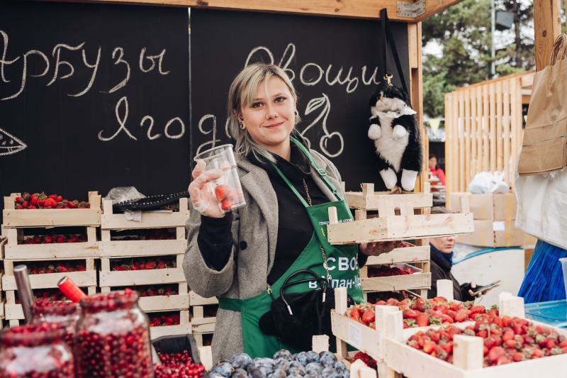 В Улан-Удэ открылся шестой фестиваль фермерской продукции «Своё в Улан-Удэ»