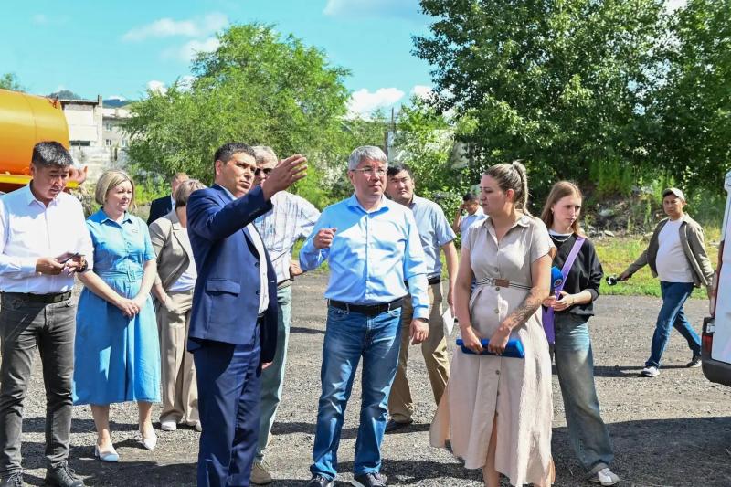 Алексей Цыденов подвел итоги рабочей поездки в Тарбагатайский район