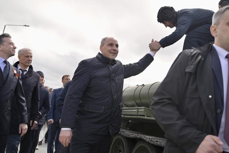 Денис Паслер принял участие в открытии архитектурного ансамбля «Верхняя Пышма – Город трудовой доблести»