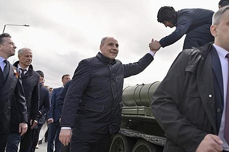 Денис Паслер принял участие в открытии архитектурного ансамбля «Верхняя Пышма – Город трудовой доблести»