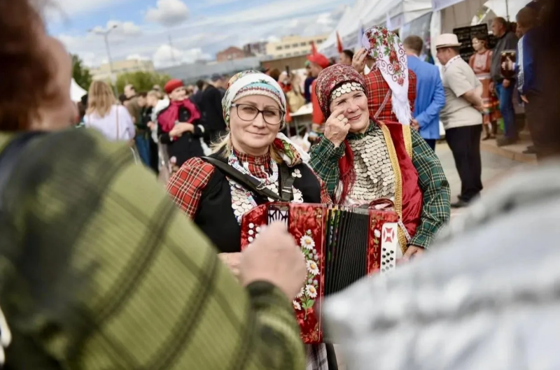 Свердловская область вошла в десятку регионов России по числу полуфиналистов премии #МЫВМЕСТЕ