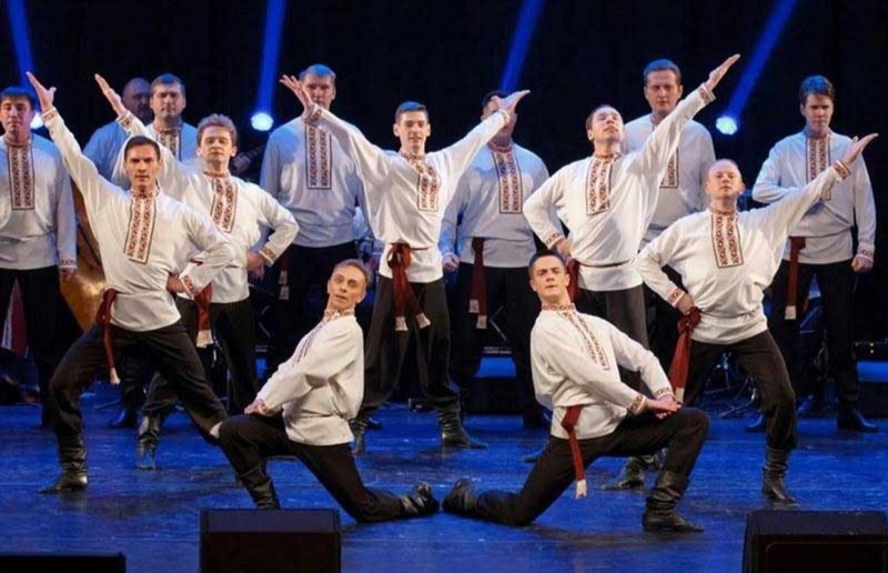 В лидерах —Уральский народный хор