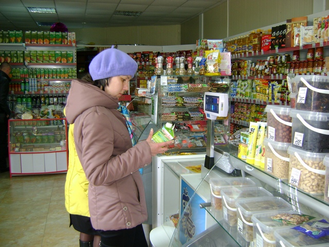 Куда пожаловаться  на хамство продавца?