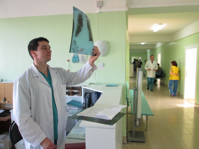 Районный стационар продолжит работу
