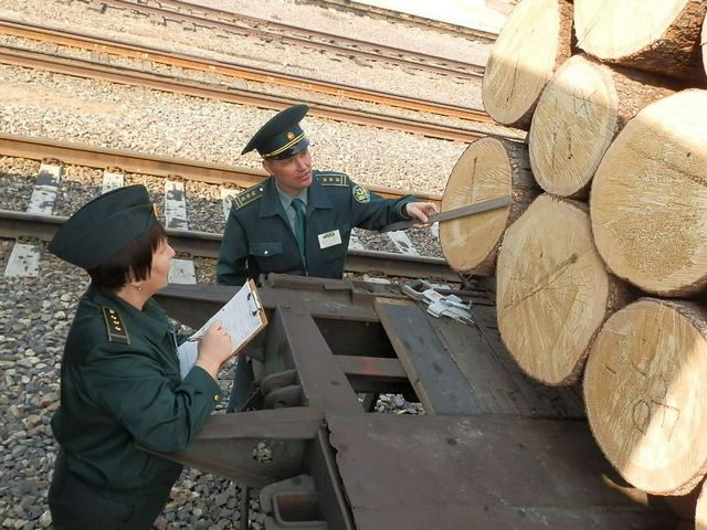 Обеспечивая экономическую  безопасность страны