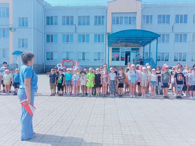 Седьмой день в лагере Светлячок прошёл под названием: Планета Семьи.
