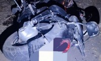 В Ипатовском округе мотоциклист без мотошлема погиб, совершив наезд на препятствие.