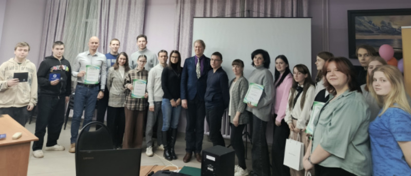 Кто представит район?