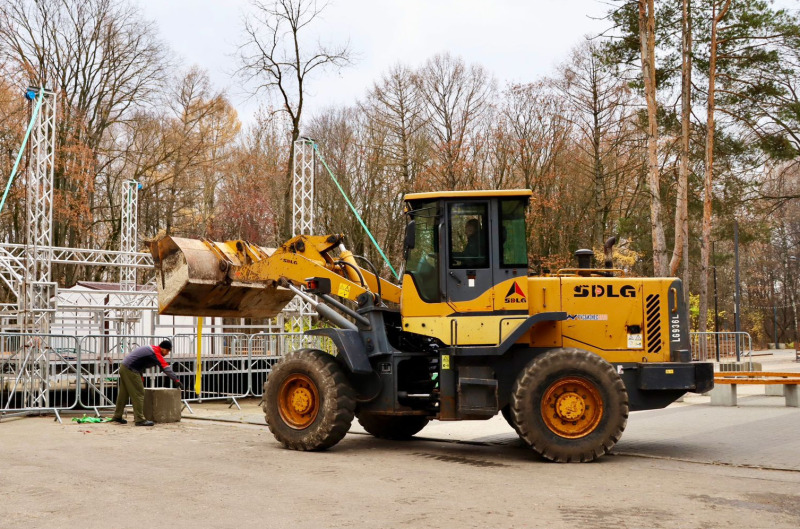 Начался монтаж катков