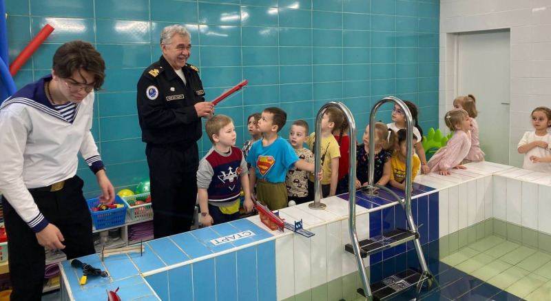 Спустили на воду свои первые суда