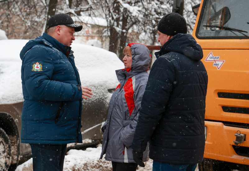 Дороги чистят, техника работает