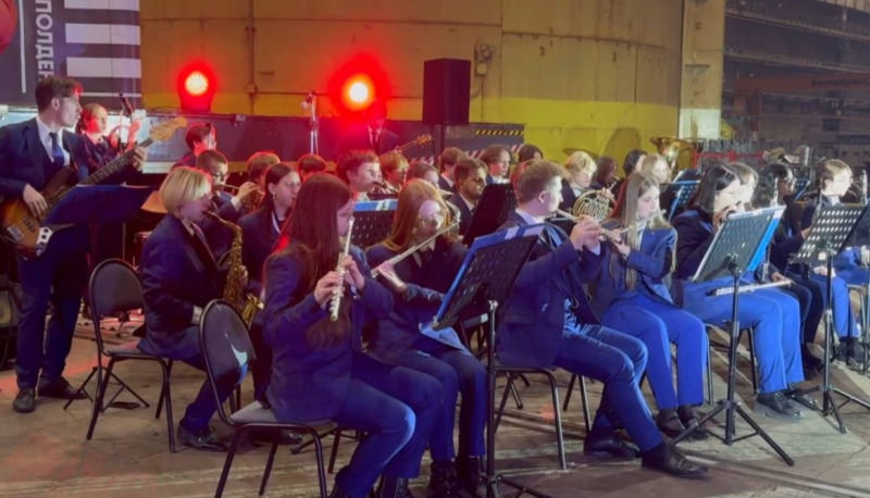 В гости музыка приходит