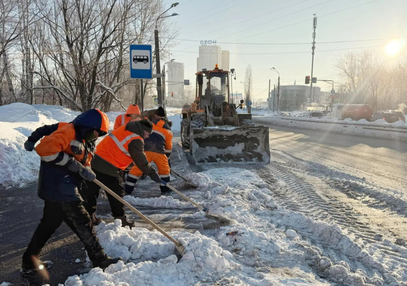Вывезли более миллиона кубометров снега