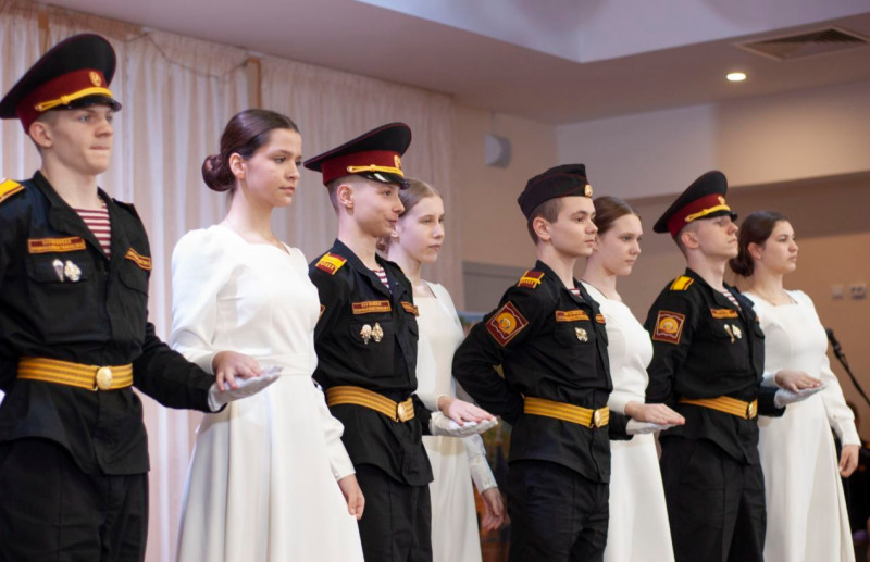 Гимназисты отметили  День кадета