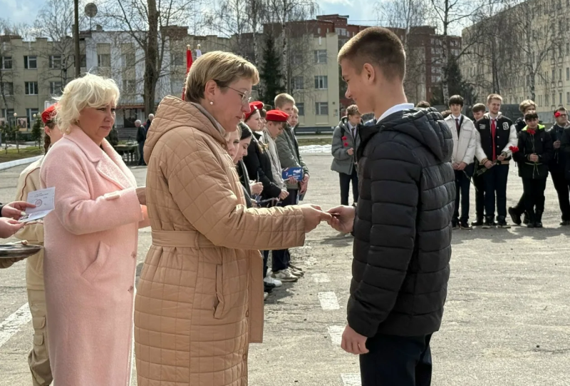 Полку юнармейцев прибыло