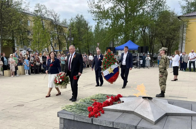 Склоняем головы перед героями войны