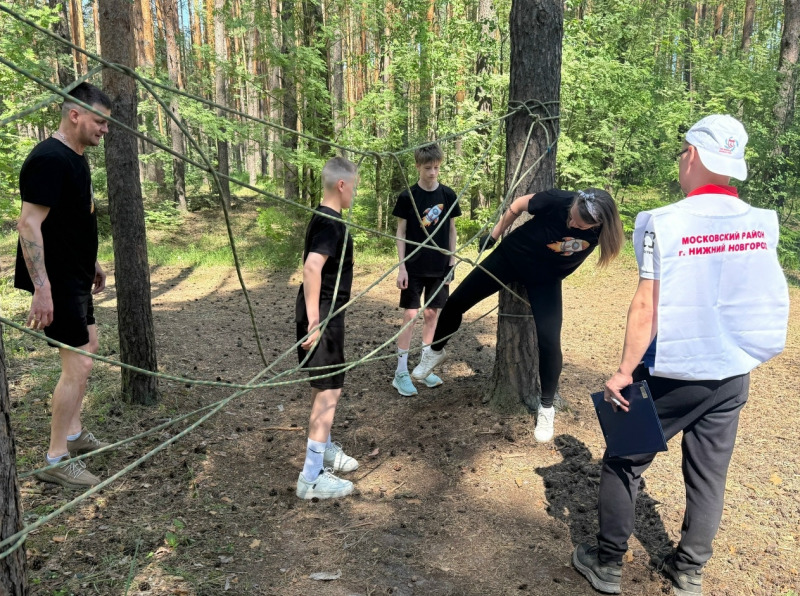 Укрепили командный дух