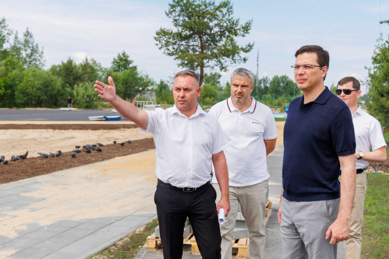 Мэр проверил ход благоустройства