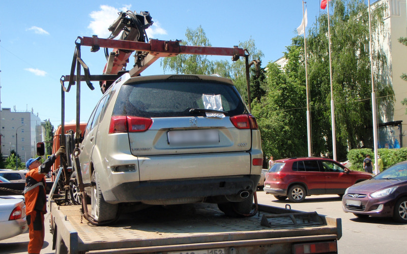 Брошенные автомобили убрали с улиц