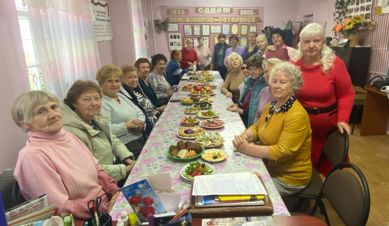 Тепло встреч и память поколений