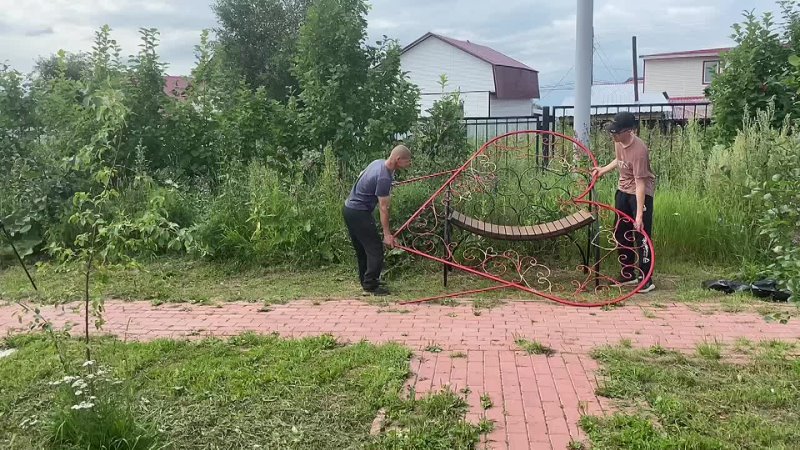 Продолжается работа по благоустройству Парка семейного отдыха.