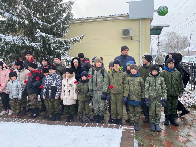 Сегодня на территории памятника раскулаченным и ссыльным на Парабельской земле прошел митинг.