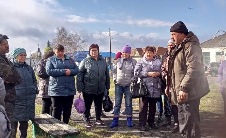 Во главе повестки сельских собраний - выпас скота