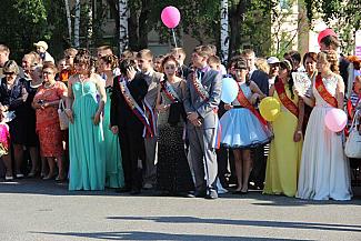 Пролетели школьные годы...