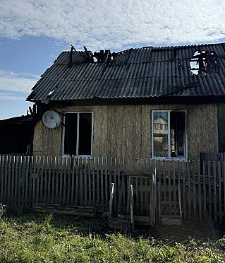 Сгорел жилой дом: без жилья осталась многодетная семья
