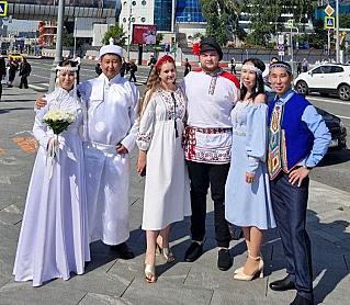 Их свадьбу видела вся страна. Молодая семья Ефименко родилась в Москве на свадебном фестивале «Россия. Соединяя сердца»