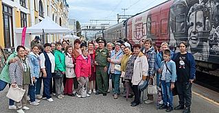 «Поезд Победы» побывал в Томске. В числе посетителей музея на колёсах были асиновские ветераны