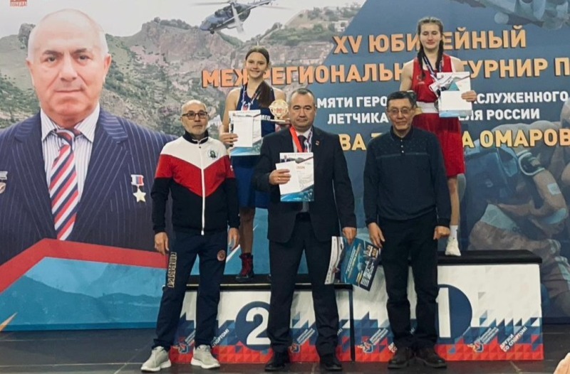 Василиса Краснопёрова получила специальный приз за самый красивый бой