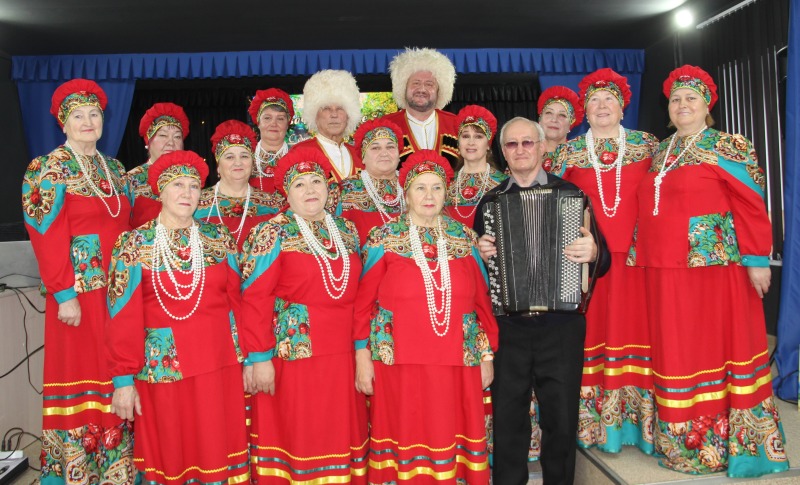 Загадку возраста хора «Казачье раздолье» помогли раскрыть участники юбилейного праздника