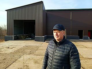 Возле села Мало-Жирово на средства местного предпринимателя Вячеслава Ортина строится современный убойный цех