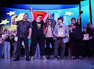 Дошутились до юбилея. В этом году асиновская лига КВН отмечает 30-летие сезона игры, старт которому дал тоже юбилейный, 10-й фестиваль