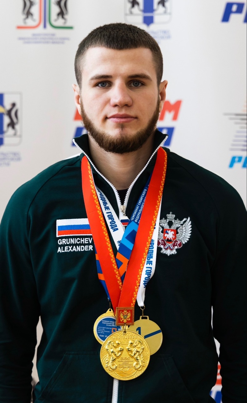 Продолжает держать удар! Известный в нашем городе боксёр Александр Груничев начинает тренерскую работу