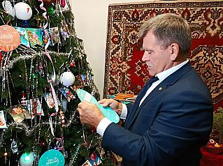 В Асиновском районе в рамках Всероссийской акции «Ёлка желаний» исполнились мечты четырёх детей