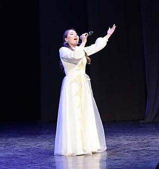 Покорила сердца жюри. Тамара Тапхасова представит Томскую область в финале конкурса им. И.Д.Кобзона в Москве