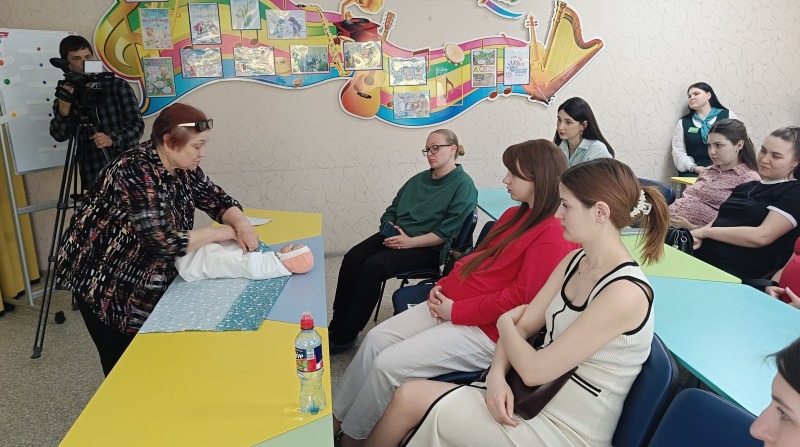 Учатся будущие мамы