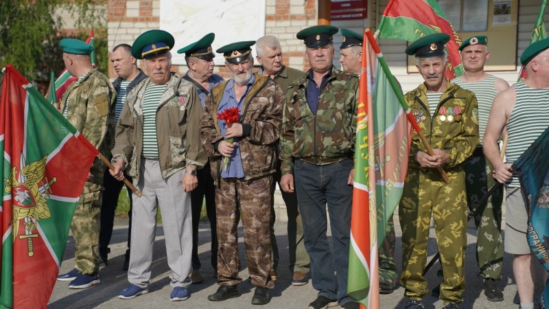 Вспомнили армейскую молодость
