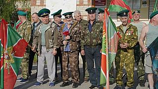 Вспомнили армейскую молодость