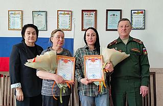 Славится земля сибирская героями