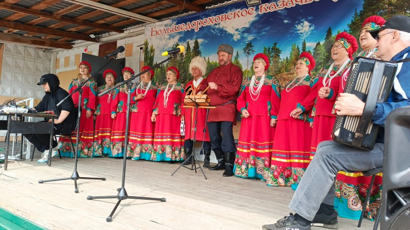 Гуляло и пело казачье село